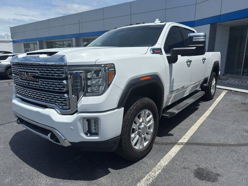 Used 2021 GMC Sierra 2500 Denali AWD/4WD image 3