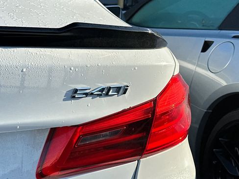 Used 2019 BMW 540i w/ M Sport Package image 7