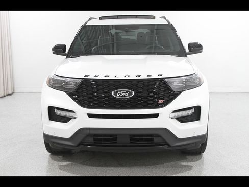Used 2023 Ford Explorer ST w/ Equipment Group 401A AWD/4WD image 2