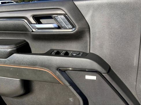 Used 2024 GMC Sierra 2500 AT4 w/ Technology Package image 32