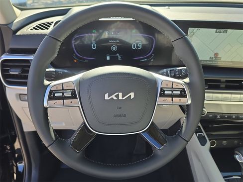 New 2025 Kia Telluride S image 33