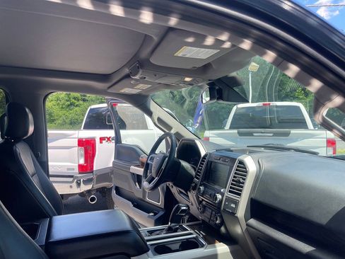 Used 2015 Ford F150 Lariat w/ Equipment Group 502A Luxury AWD/4WD image 35