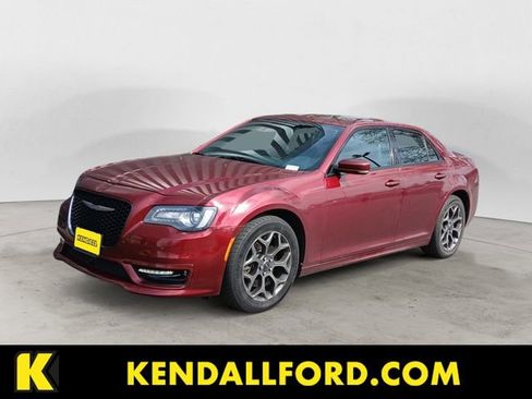 Used 2018 Chrysler 300 S w/ Safetytec Plus Group image 1