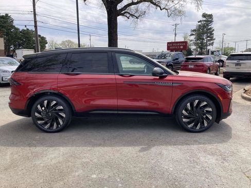 New 2026 Lincoln Aviator Reserve AWD/4WD image 2