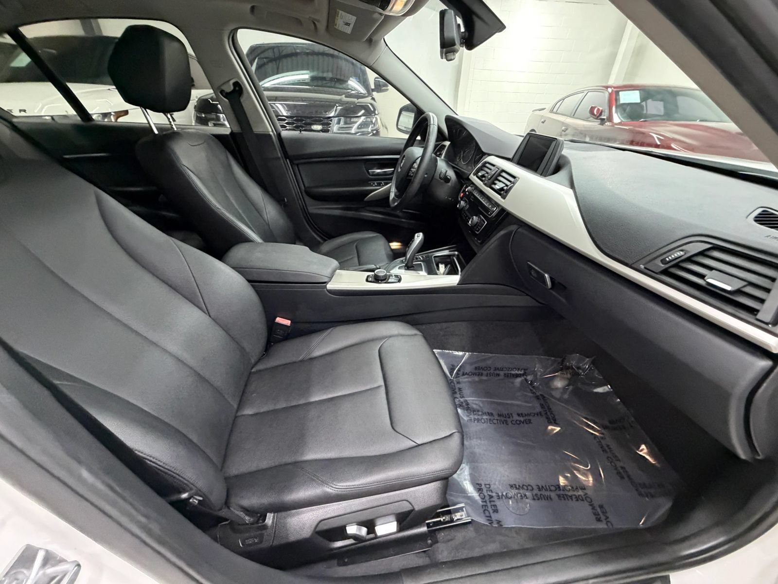 Used 2017 BMW 320i Sedan RWD image 20