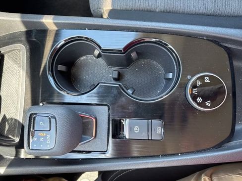 Used 2023 Nissan Rogue SV AWD/4WD image 32