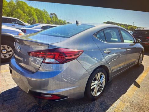 Used 2019 Hyundai Elantra SEL w/ Cargo Package image 2