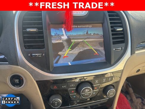 Used 2013 Chrysler 300 w/ Driver Convenience Group image 10