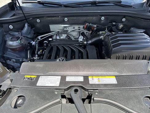 Used 2021 Volkswagen Atlas Cross Sport SEL R-Line FWD image 12