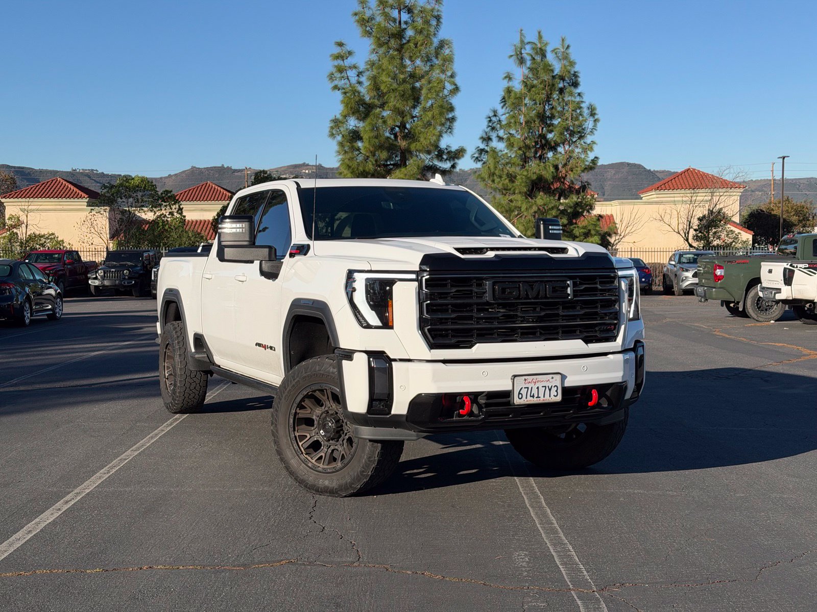 Used 2024 GMC Sierra 2500 AT4 w/ AT4 Premium Plus Package AWD/4WD image 1