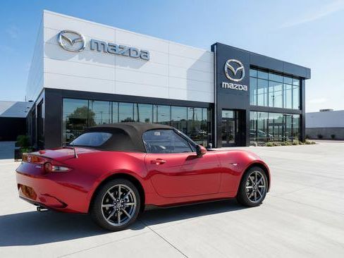 New 2025 MAZDA MX-5 Miata Grand Touring w/ Appearance Package image 5