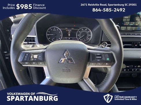 Used 2024 Mitsubishi Outlander SE image 19