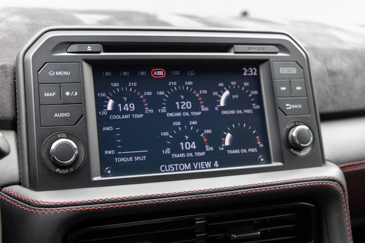 Used 2018 Nissan GT-R NISMO AWD/4WD image 8