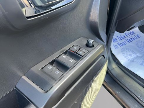 Used 2023 Toyota Tacoma TRD Off-Road image 19