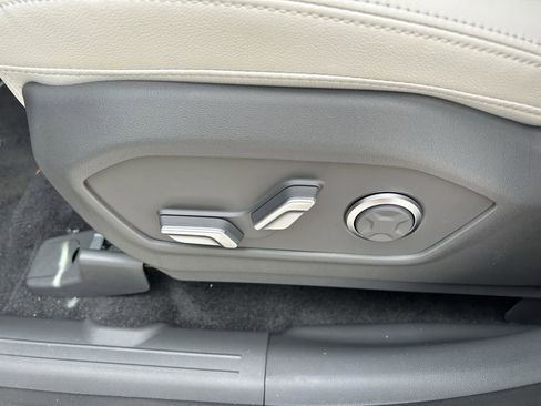 New 2026 Hyundai Santa Fe Limited FWD image 23