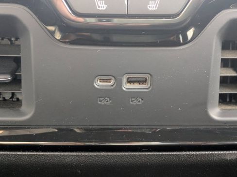 Used 2024 GMC Sierra 1500 AT4 w/ AT4 Premium Package image 28