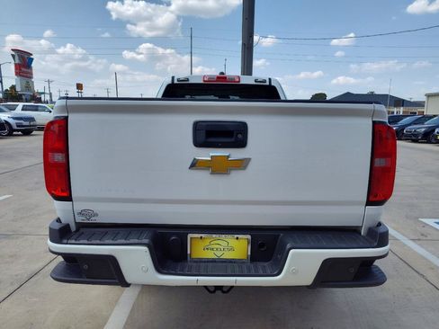 Used 2020 Chevrolet Colorado LT w/ Safety Package RWD image 5