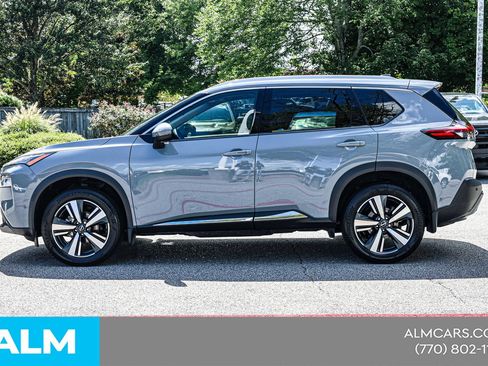 Used 2023 Nissan Rogue SL w/ SL Premium Package FWD image 9