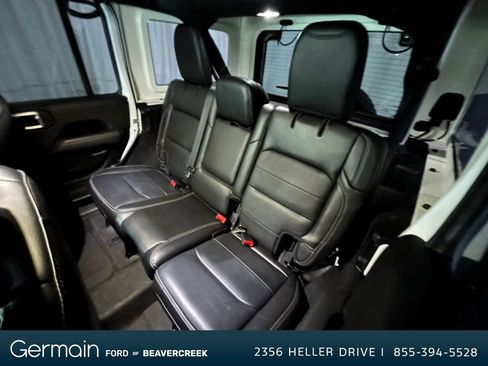 Used 2019 Jeep Wrangler Unlimited Sahara image 28