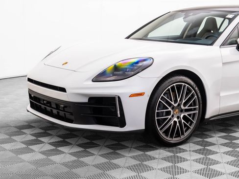 Certified 2025 Porsche Panamera 4 image 37