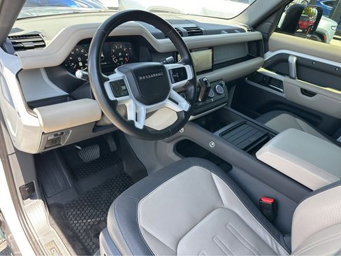 Used 2022 Land Rover Defender 110 X-Dynamic HSE image 16