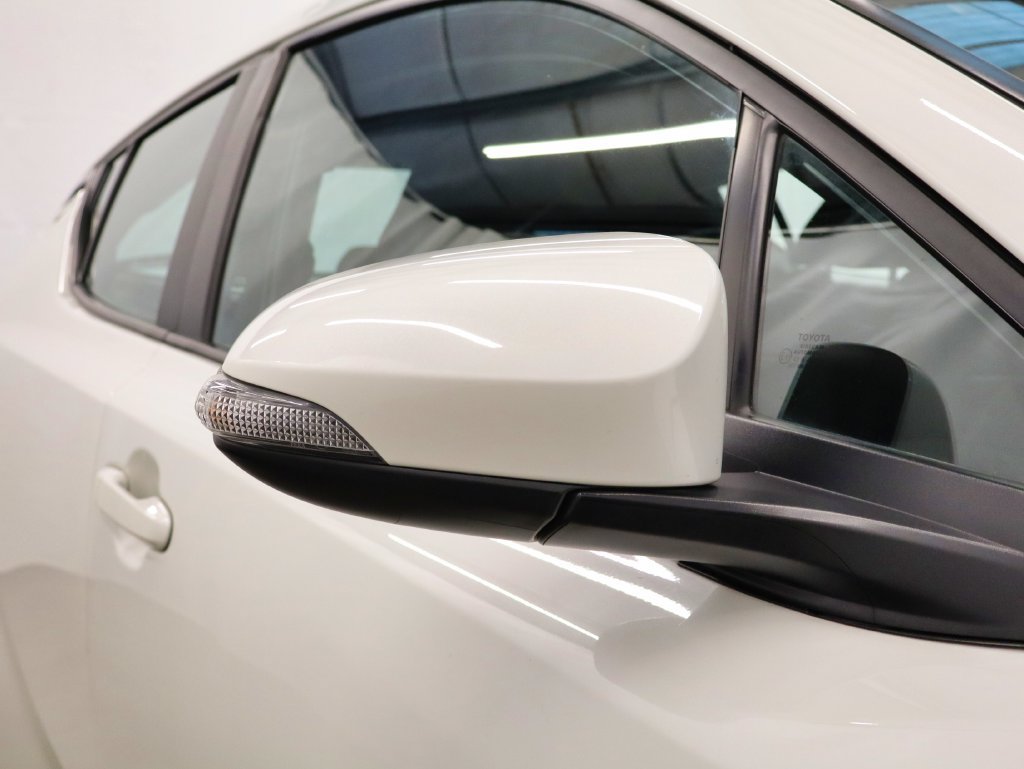 Used 2021 Toyota C-HR LE FWD image 14