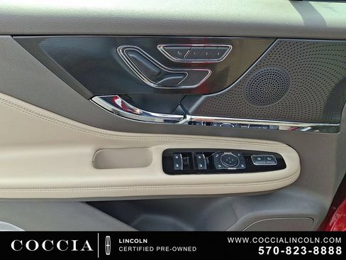Certified 2024 Lincoln Corsair AWD w/ Equipment Group 101A image 12