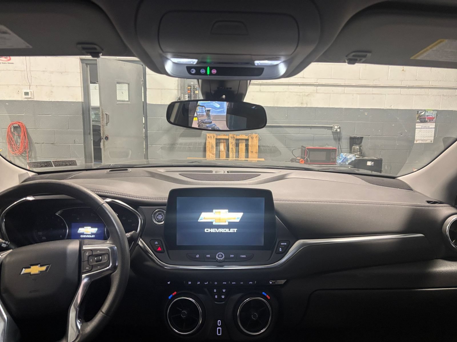 Used 2026 Chevrolet Blazer LT FWD image 33