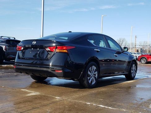 Used 2025 Nissan Altima 2.5 S image 8