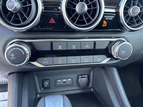 Used 2025 Nissan Sentra SV image 18
