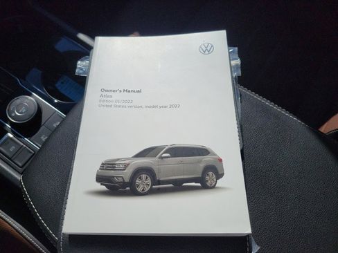 Certified 2022 Volkswagen Atlas SEL Premium image 36