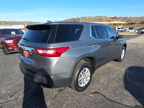 Used 2020 Chevrolet Traverse LS image 8