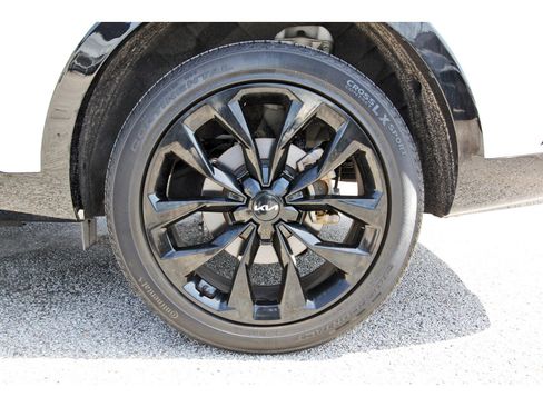 Certified 2023 Kia Sorento SX AWD/4WD image 40