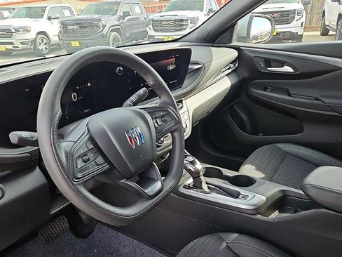 Certified 2024 Buick Envista Preferred image 12