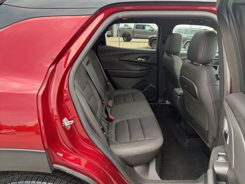 Used 2022 Chevrolet TrailBlazer RS w/ Sun and Liftgate Package FWD image 18