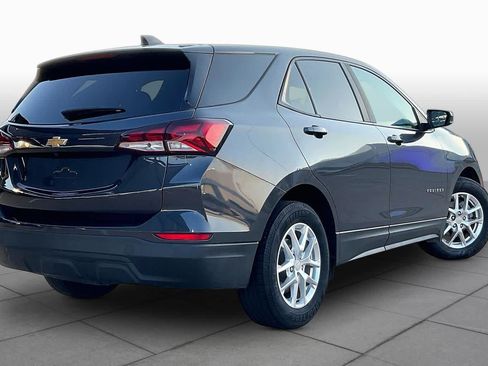 Used 2022 Chevrolet Equinox LS w/ LS Convenience Package FWD image 11