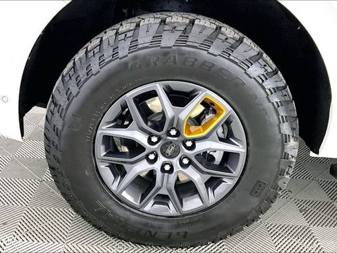 Used 2025 Ford Expedition Tremor AWD/4WD image 7