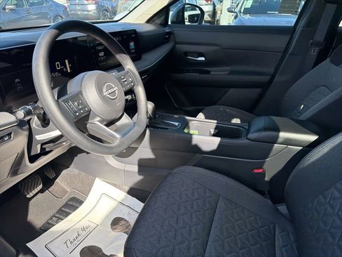 Certified 2025 Nissan Kicks SV image 16