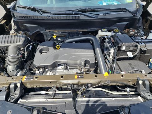 Certified 2024 Chevrolet Equinox Premier AWD/4WD image 37