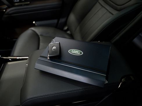 Used 2025 Land Rover Range Rover Sport Dynamic SE image 78