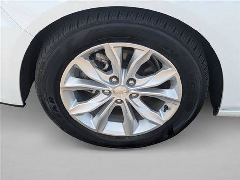 Used 2025 Chevrolet Malibu LT FWD image 21