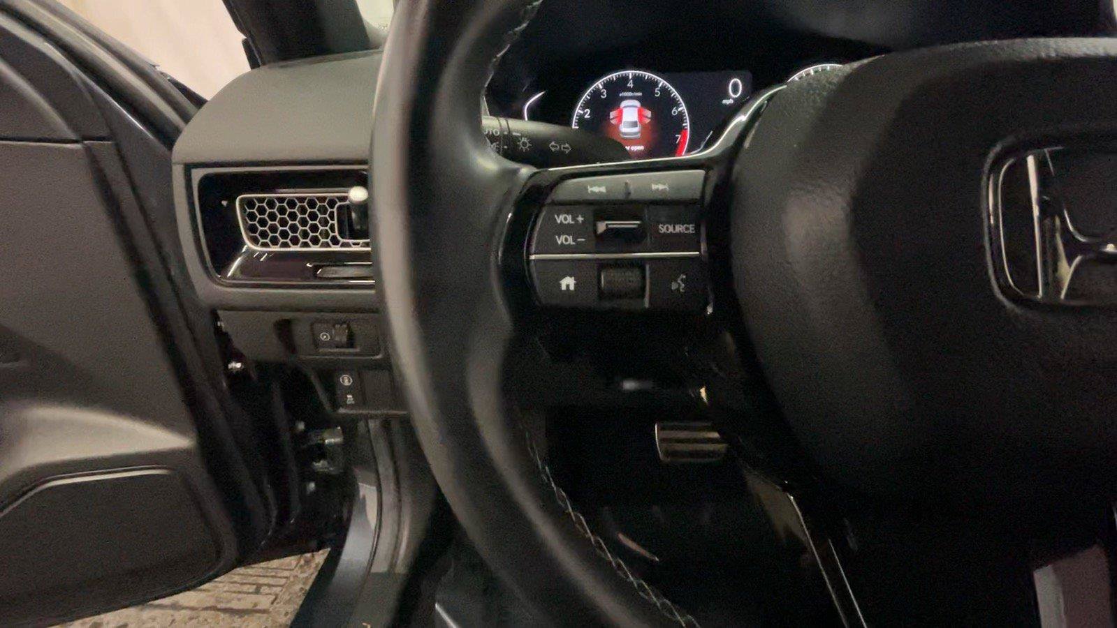 Used 2024 Honda Civic Sport image 35