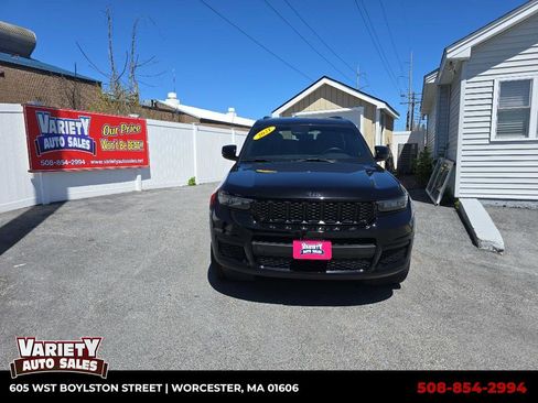 Used 2021 Jeep Grand Cherokee L Laredo AWD/4WD image 1