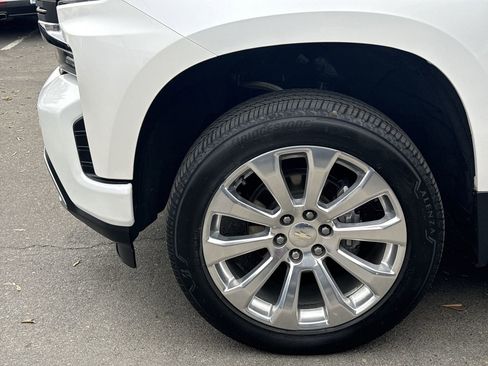 Used 2019 Chevrolet Silverado 1500 High Country w/ Technology Package image 33