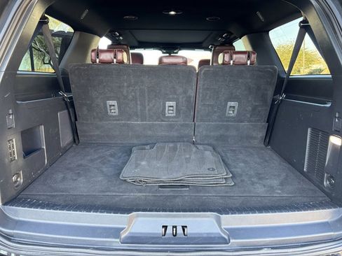 Used 2022 Ford Expedition Max Limited image 29