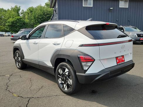 Used 2024 Hyundai Kona SEL AWD/4WD image 6