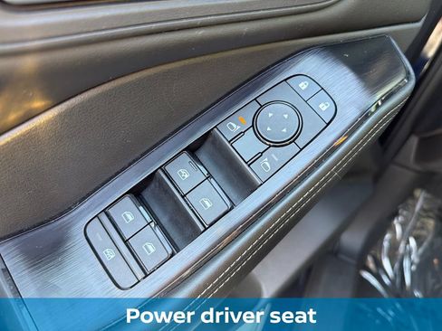 Used 2025 Nissan Rogue SV FWD image 14