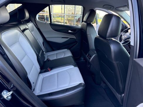 Used 2021 Chevrolet Equinox Premier FWD image 28