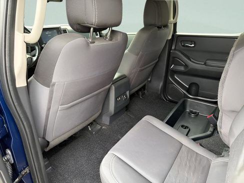 Used 2022 Nissan Frontier SV RWD image 20