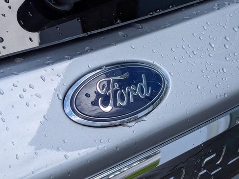 Used 2023 Ford Explorer XLT w/ Equipment Group 202A image 30